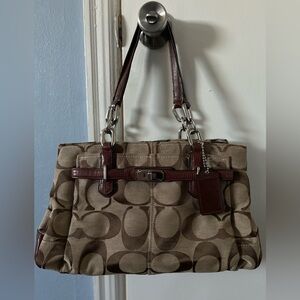 COACH Chelsea Jayden Signature Carryall Bag 17806- EUC